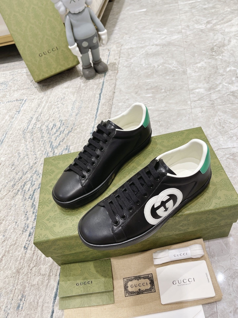 Gucci Sneakers